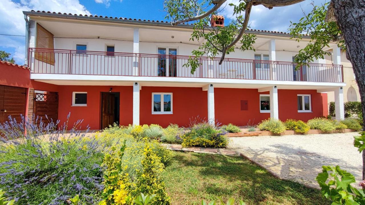 Villa John Pula Exterior photo